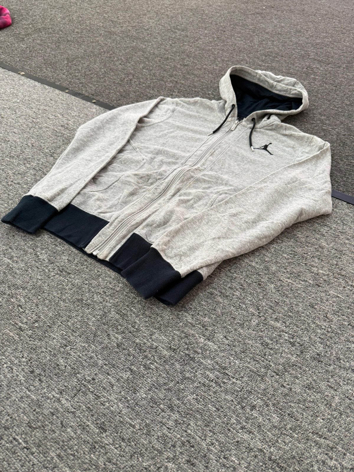 Chompa Jordan Gris con Cierre